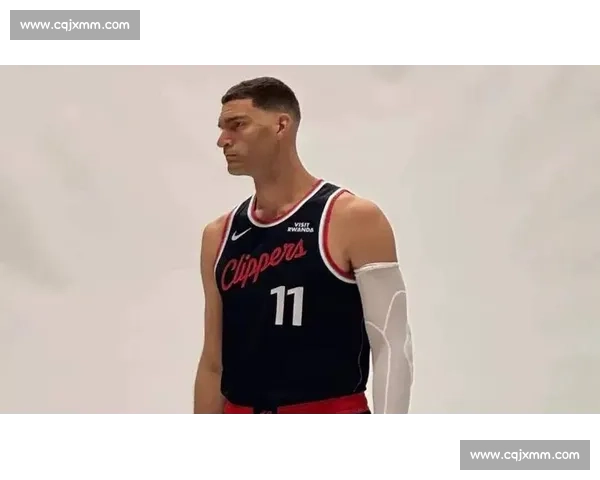 大洛佩斯意外转投快船!2 年 1800 万截胡湖人,洛城德比再添变数 大洛佩斯意外转投快船!2 年 1800 万截胡湖人,洛城德比再添变数